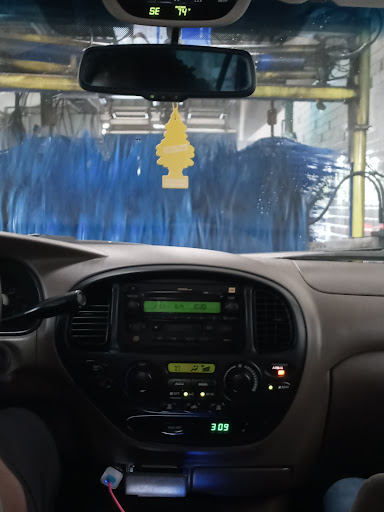 Car Wash «Aquamax Carwash», reviews and photos, 16101 S Avalon Blvd, Gardena, CA 90248, USA