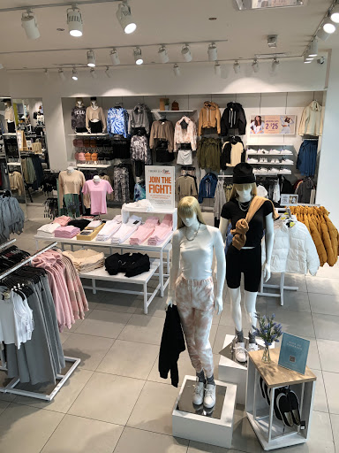 Clothing Store «Forever 21», reviews and photos, 4502 S Steele St #426B, Tacoma, WA 98409, USA