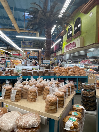 Vallarta Supermarkets
