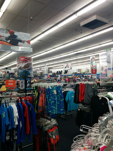 Sporting Goods Store «Big 5 Sporting Goods - Sunnyvale», reviews and photos, 721 Sunnyvale Saratoga Rd, Sunnyvale, CA 94087, USA