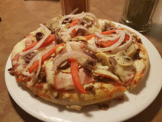 Presto Italo Peruana - Pizzeria