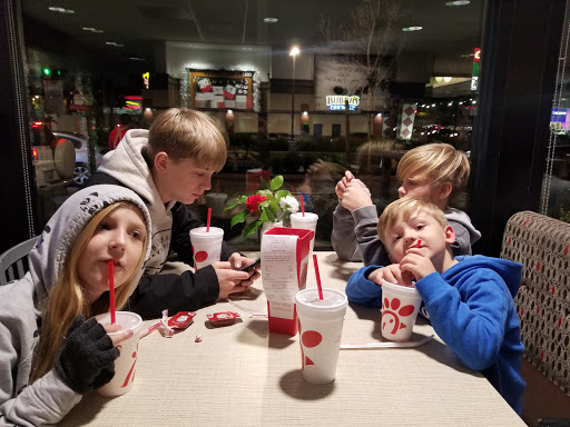 Chicken Restaurant «Chick-fil-A», reviews and photos, 4644 Madison Ave, Sacramento, CA 95841, USA