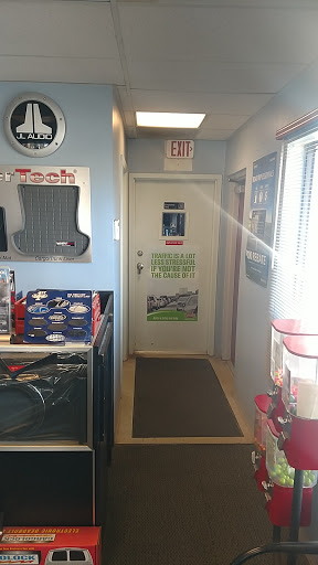 Electronics Store «Mobile Electronics», reviews and photos, 419 Ogden Ave, Downers Grove, IL 60515, USA