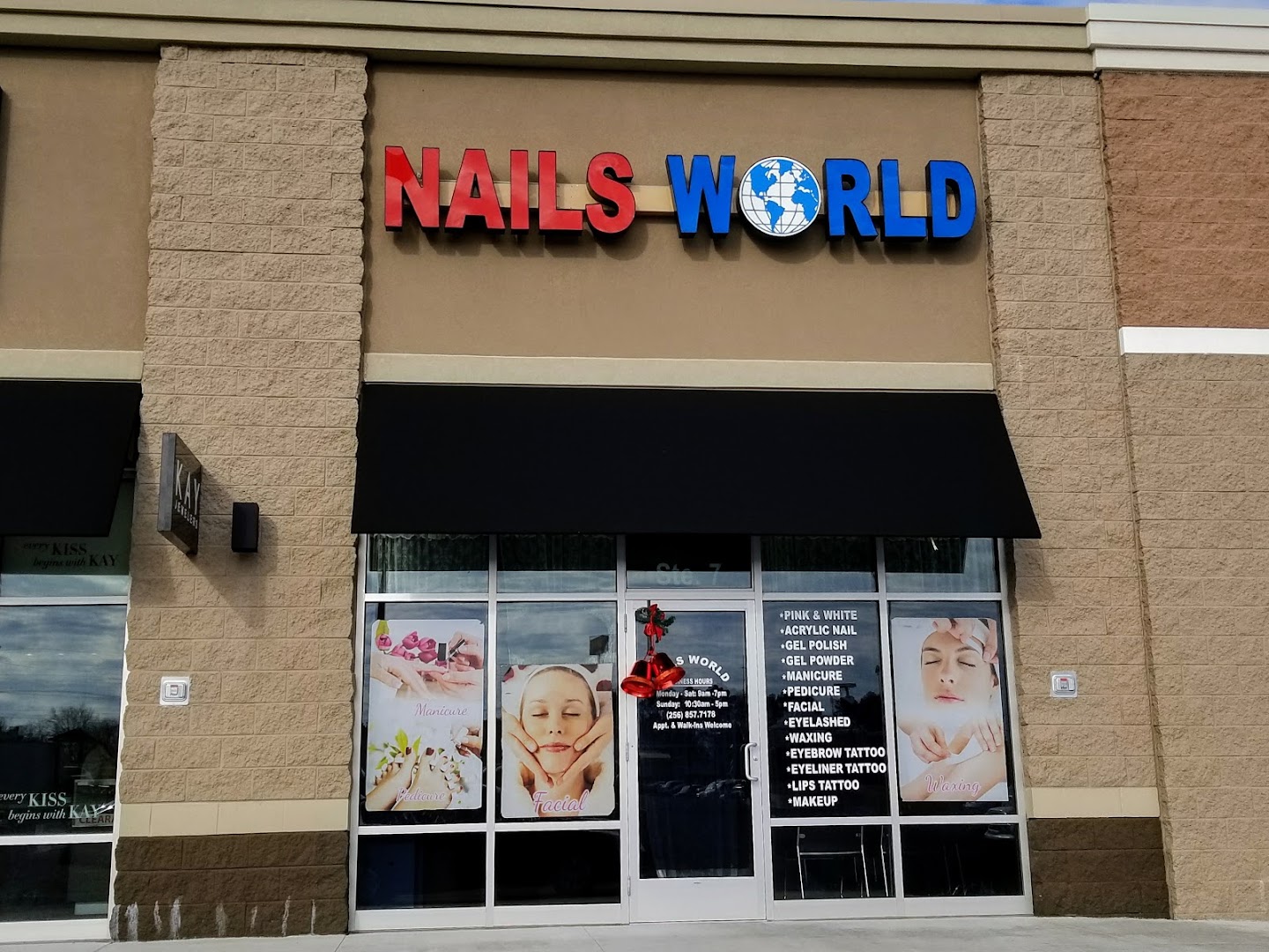 Nails World