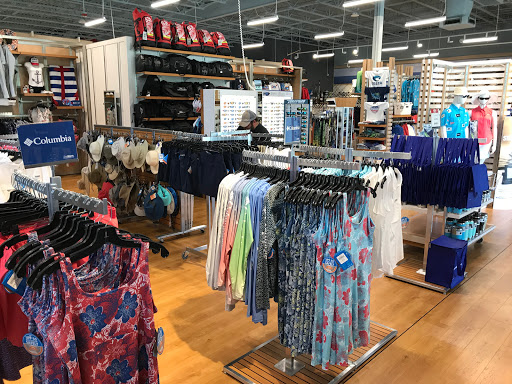 Marine Supply Store «West Marine», reviews and photos, 890 William Hilton Pkwy #108, Hilton Head Island, SC 29928, USA