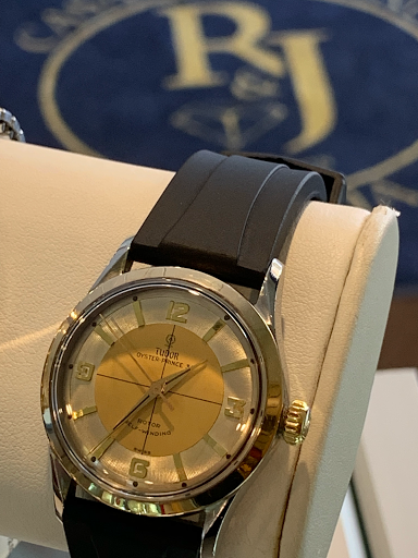 Jewelry Store «R&J Jewelry Store», reviews and photos, 14 S 1st St, San Jose, CA 95113, USA