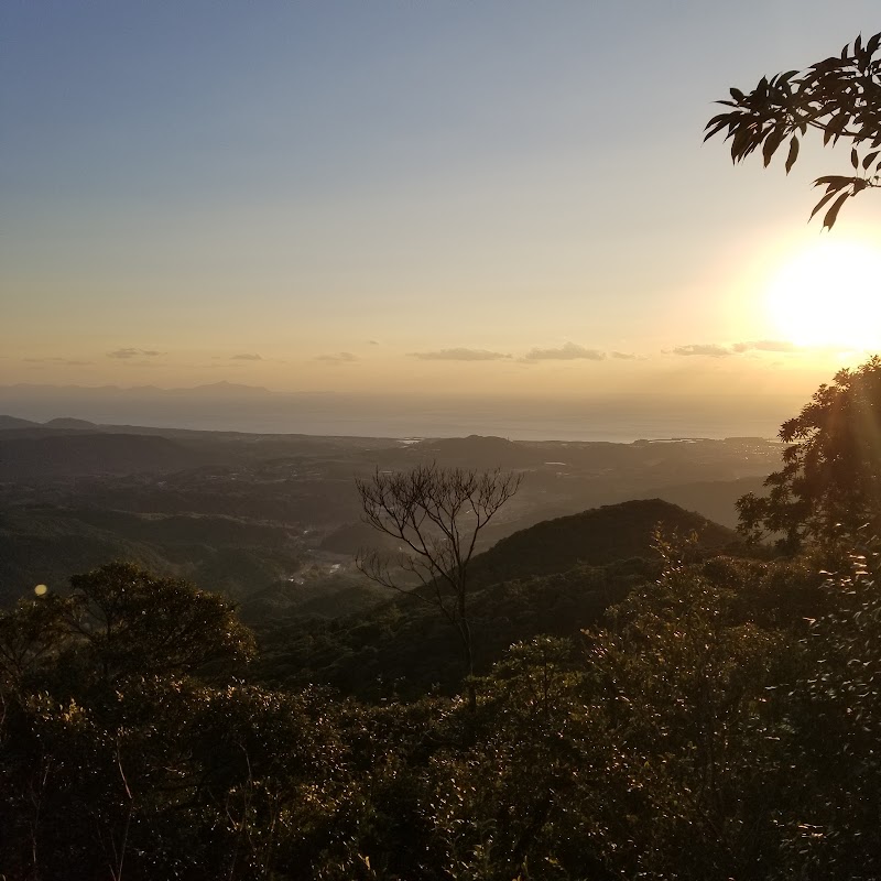 西岳山頂