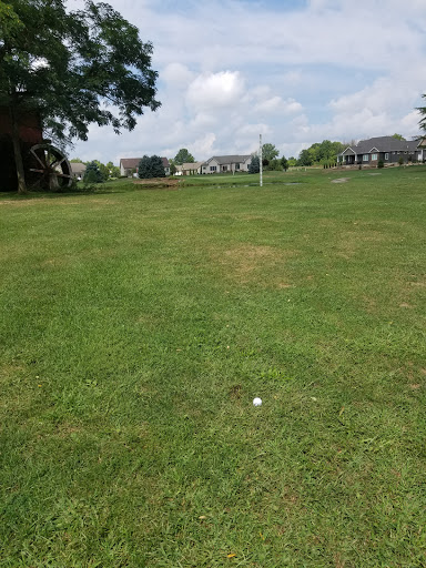 Golf Course «Walnut Run Golf Course», reviews and photos, 601 E Main St, Cortland, OH 44410, USA