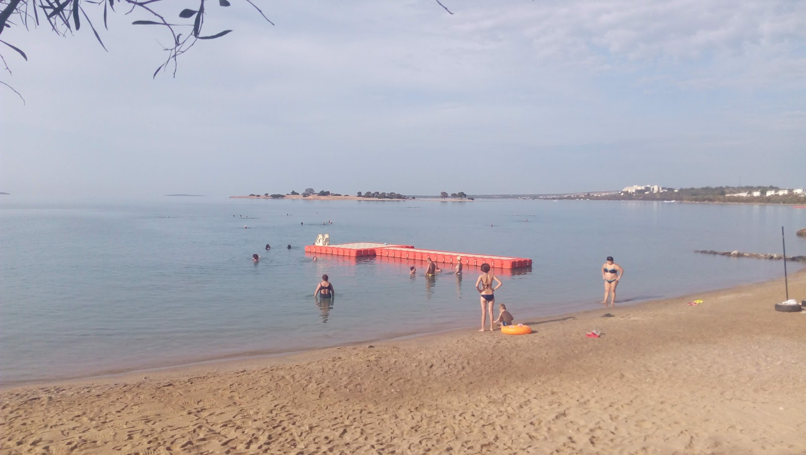 Photo de Kerem beach II zone des équipements
