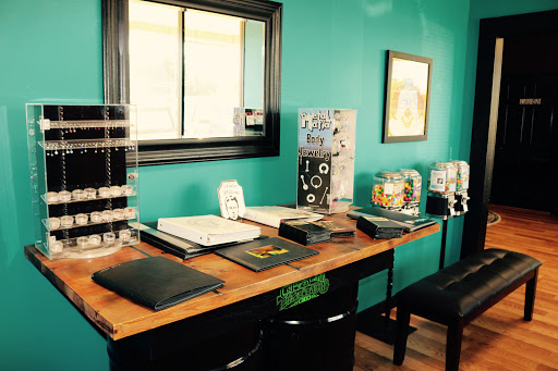 Tattoo Shop «Cupid Slave Tattoo Company», reviews and photos, 7111 US-278, Covington, GA 30014, USA