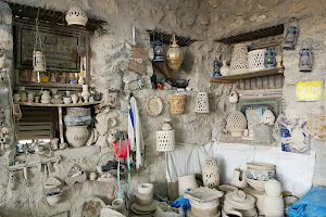 A'ali Pottery Workshop-alshugel pottery image