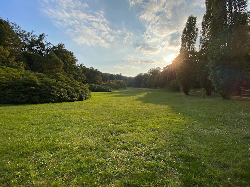 Parc boisé de la Vallée-aux-Loups à Châtenay-Malabry