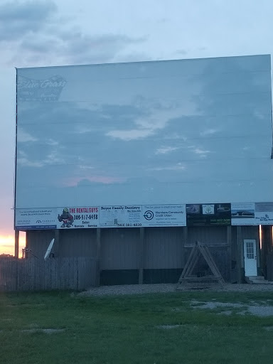 Drive-in Movie Theater «Blue Grass Drive-In Theater», reviews and photos, 774 W Mayne St, Blue Grass, IA 52726, USA