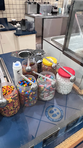 Ice Cream Shop «Marble Slab Creamery», reviews and photos, 14 Biltmore Ave, Asheville, NC 28801, USA