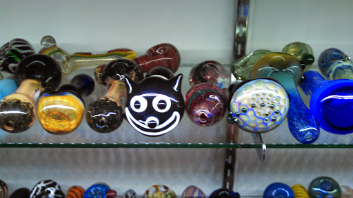 Pipe Supplier «Highlander Smoke Shop», reviews and photos, 802 16th St, Greeley, CO 80603, USA