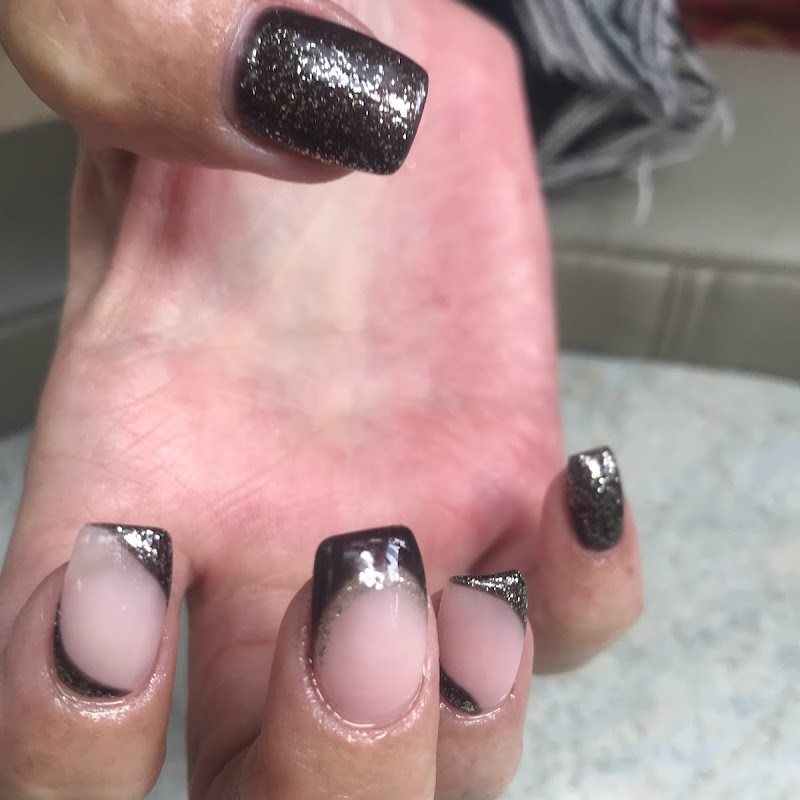 Modern Nails-SPA