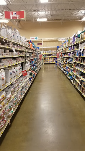 Pet Supply Store «PetSmart», reviews and photos, 2020 SW Westport Dr, Topeka, KS 66604, USA