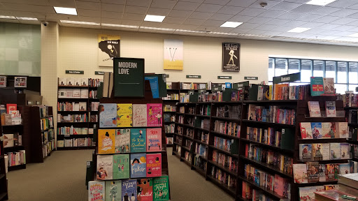 Book Store «Barnes & Noble», reviews and photos, 2960 Center Valley Pkwy, Center Valley, PA 18034, USA