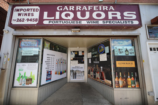 Garrafeira Wines & Liquor Corporation, 13844 101st Ave, Jamaica, NY 11435, USA, 