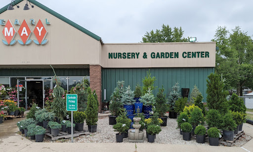 Garden Center «Earl May Nursery & Garden Center», reviews and photos, 2306 1st Ave E, Newton, IA 50208, USA
