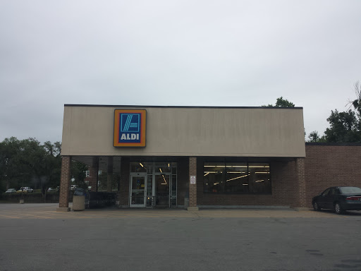 Supermarket «ALDI», reviews and photos, 6415 Troost Ave, Kansas City, MO 64131, USA