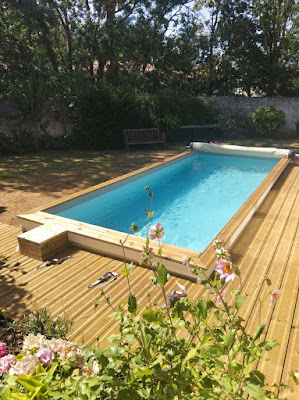 Pool Container à Marsilly