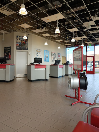 Tire Shop «Discount Tire Store - Centennial, CO», reviews and photos, 17200 E Smoky Hill Rd, Centennial, CO 80015, USA
