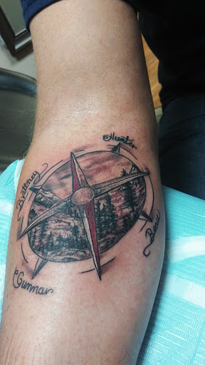 Tattoo Shop «Golden Needle Tattoo Studio», reviews and photos, 112 7th St S, Moorhead, MN 56560, USA