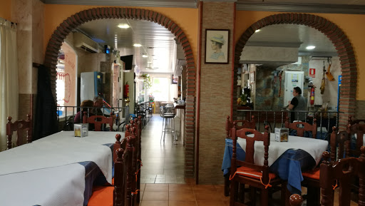 Cafetería Restaurante Dulcinea - C. Los Cármenes, S/N, 29730 Rincón de la Victoria, Málaga