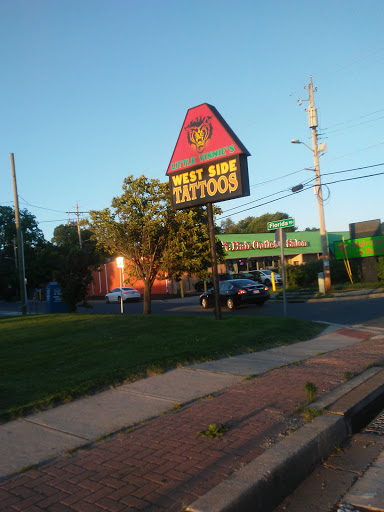 Beauty Supply Store «KC Hair Outlet & Salon», reviews and photos, 8024 Liberty Rd, Windsor Mill, MD 21244, USA