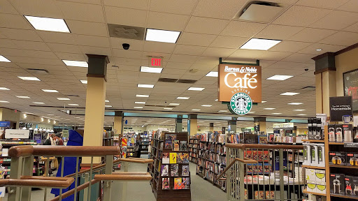 Book Store «Barnes & Noble», reviews and photos, 5405 Touhy Ave, Skokie, IL 60077, USA