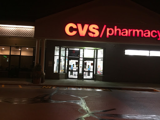 CVS, 1466 W Oak St, Zionsville, IN 46077, USA, 