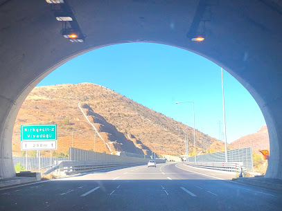 Kırkgeçit Tüneli(476m)