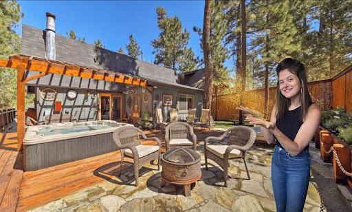 Rachael Smith COMPASS - Real Estate Agent- Big Bear Lake, CA image