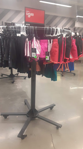 Sporting Goods Store «Nike Clearance Store», reviews and photos, 40-24 College Point Blvd, Flushing, NY 11354, USA