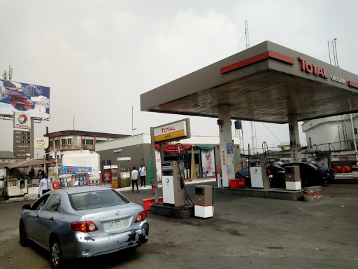 Total Filling Station With Bonjour Store, Port Harcourt - Aba Expy, off Chief Aguma St, Orogbum, Port Harcourt, Nigeria, Gas Station, state Rivers