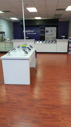 Cell Phone Store «MetroPCS Authorized Dealer», reviews and photos, 9846 Liberty Rd, Randallstown, MD 21133, USA