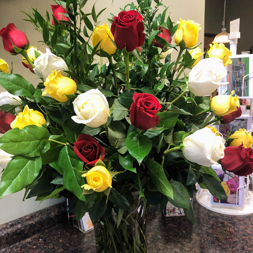 Florist «Concord Flower Shop», reviews and photos, 135 Commonwealth Ave, Concord, MA 01742, USA