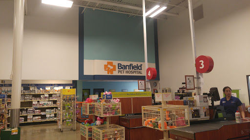 Pet Supply Store «PetSmart», reviews and photos, 2140 17th St, Santa Ana, CA 92705, USA