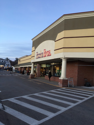 Supermarket «Roche Bros Westwood», reviews and photos, 338 Washington St, Westwood, MA 02090, USA