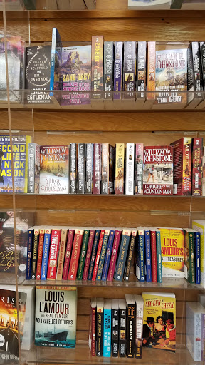 Book Store «Horizon Books», reviews and photos, 243 E Front St, Traverse City, MI 49684, USA