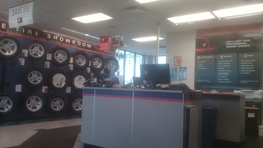 Tire Shop «Firestone Complete Auto Care», reviews and photos, 4750 16th St, Moline, IL 61265, USA