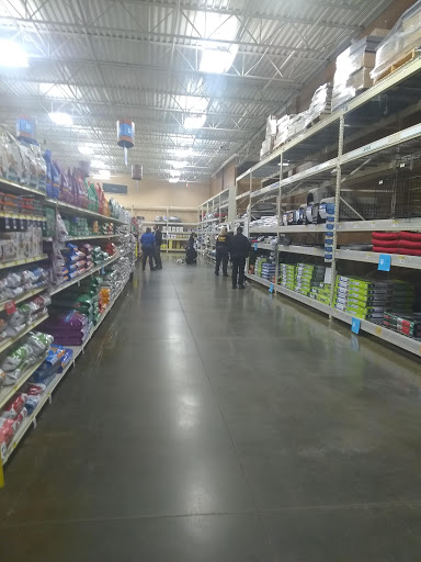 Pet Supply Store «PetSmart», reviews and photos, 1072 Bullsboro Dr, Newnan, GA 30265, USA