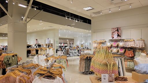 Clothing Store «Forever 21», reviews and photos, 450 Great Mall Dr, Milpitas, CA 95035, USA