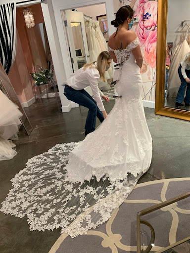 Bridal Shop «Blush Bridal Sarasota», reviews and photos, 1409 1st St Unit A, Sarasota, FL 34236, USA