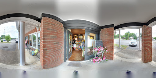 Florist «Lively Florist Shop», reviews and photos, 610 Hatcher Ln, Columbia, TN 38401, USA