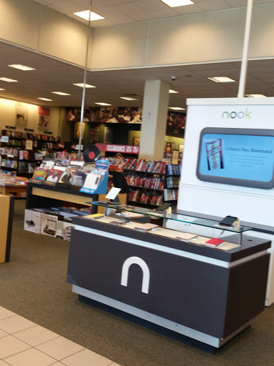 Book Store «Barnes & Noble», reviews and photos, 7200 Harrison Ste 5 #5, Rockford, IL 61112, USA