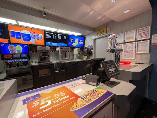 Movie Theater «Regal Cinemas Continental 10 & RPX», reviews and photos, 3635 S Monaco Pkwy, Denver, CO 80222, USA