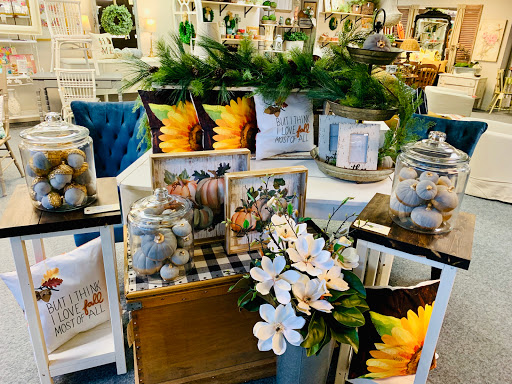 Used Furniture Store «Consign Design Interior», reviews and photos, 5556 Atlanta Hwy, Flowery Branch, GA 30542, USA