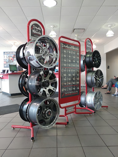 Tire Shop «Discount Tire Store - Norton Shores, MI», reviews and photos, 647 W Norton Ave, Norton Shores, MI 49441, USA